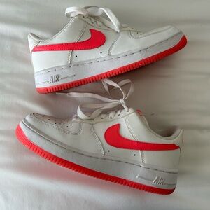 Nike Air Force 1- pink and white
